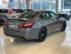 نيسان ألتيما